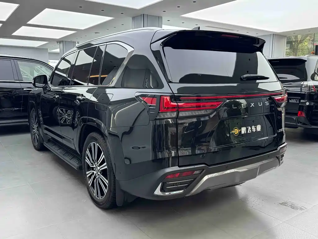 Lexus LX 2025 — фото 18
