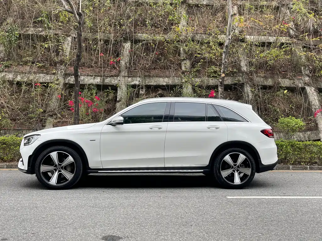 Mercedes-Benz GLC 2023 — фото 14