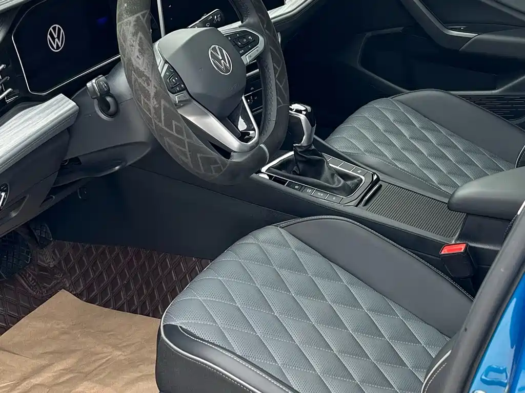 Volkswagen Sagitar 2022