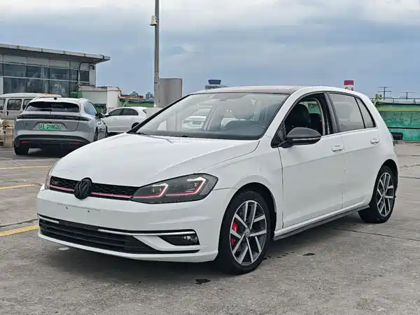 Volkswagen Golf 2020