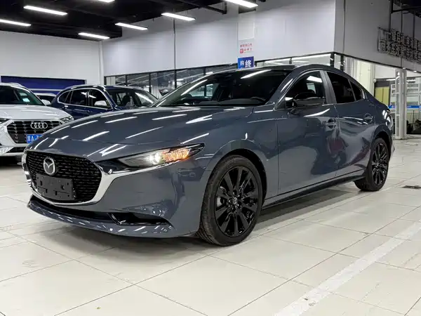Mazda 3 Axela 2023