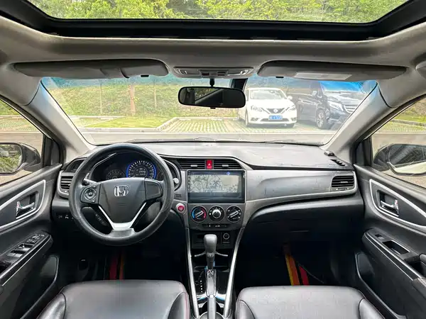 Honda Crider 2016