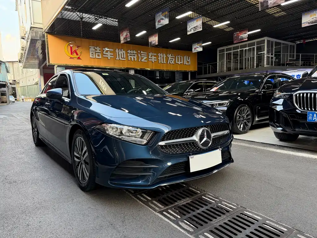 Mercedes-Benz A-Class 2019 — фото 3
