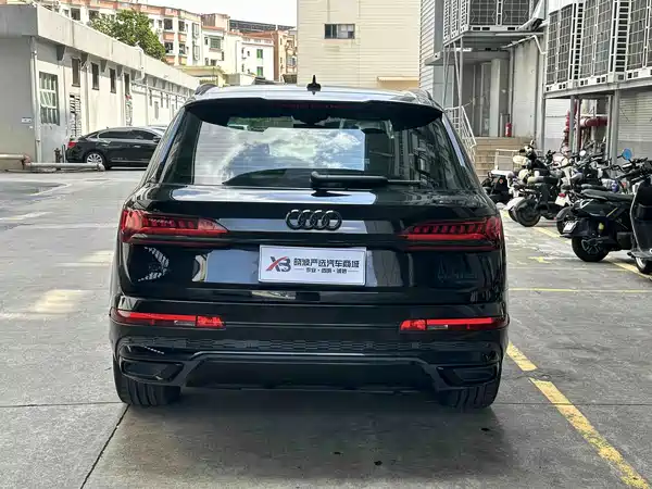 Audi Q7 2023