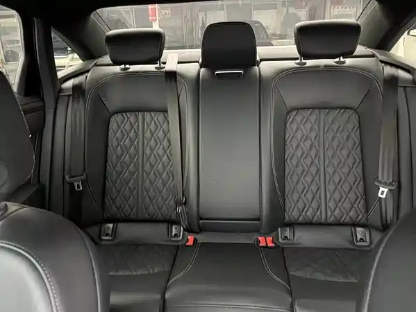 Audi A6L 2025