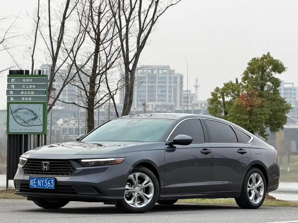 Honda Accord 2023 — фото 1