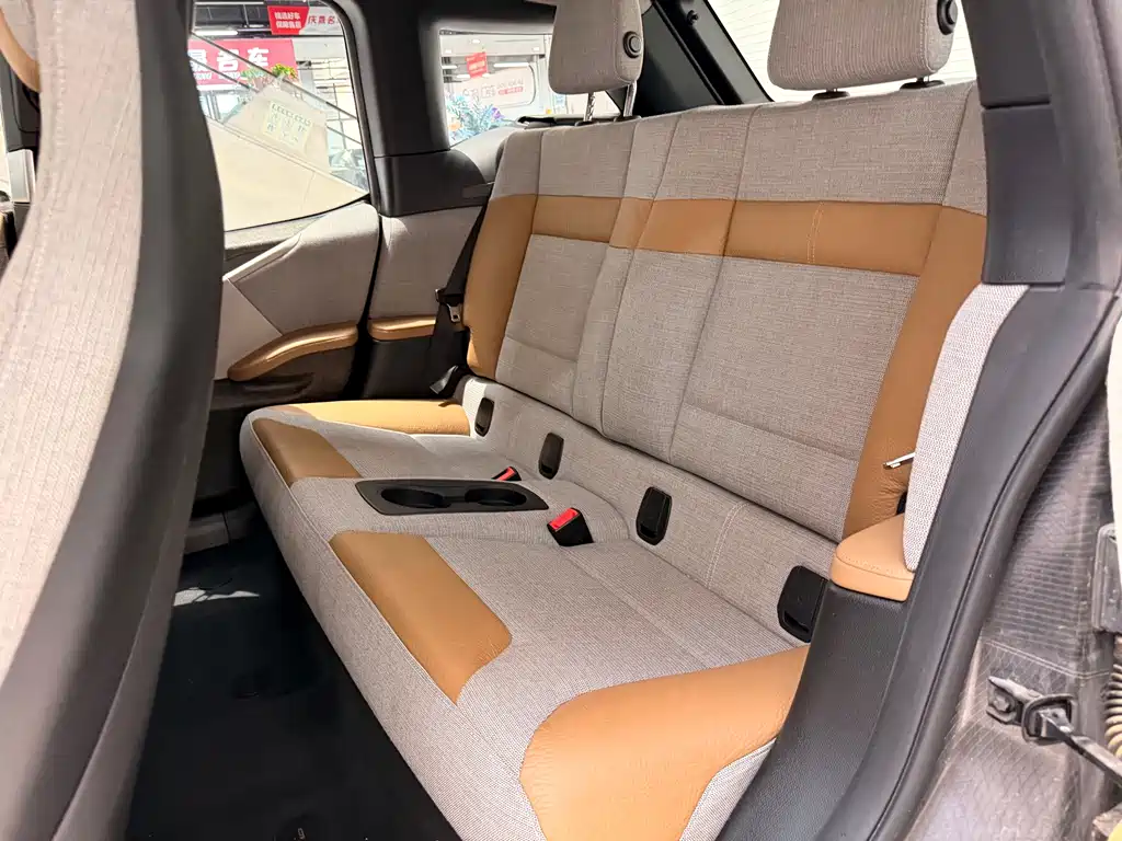 BMW i3 2015 — фото 12
