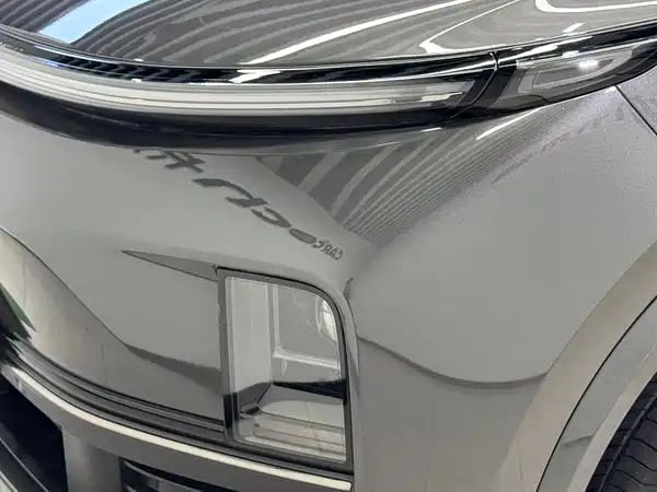 Li Auto L8 2024
