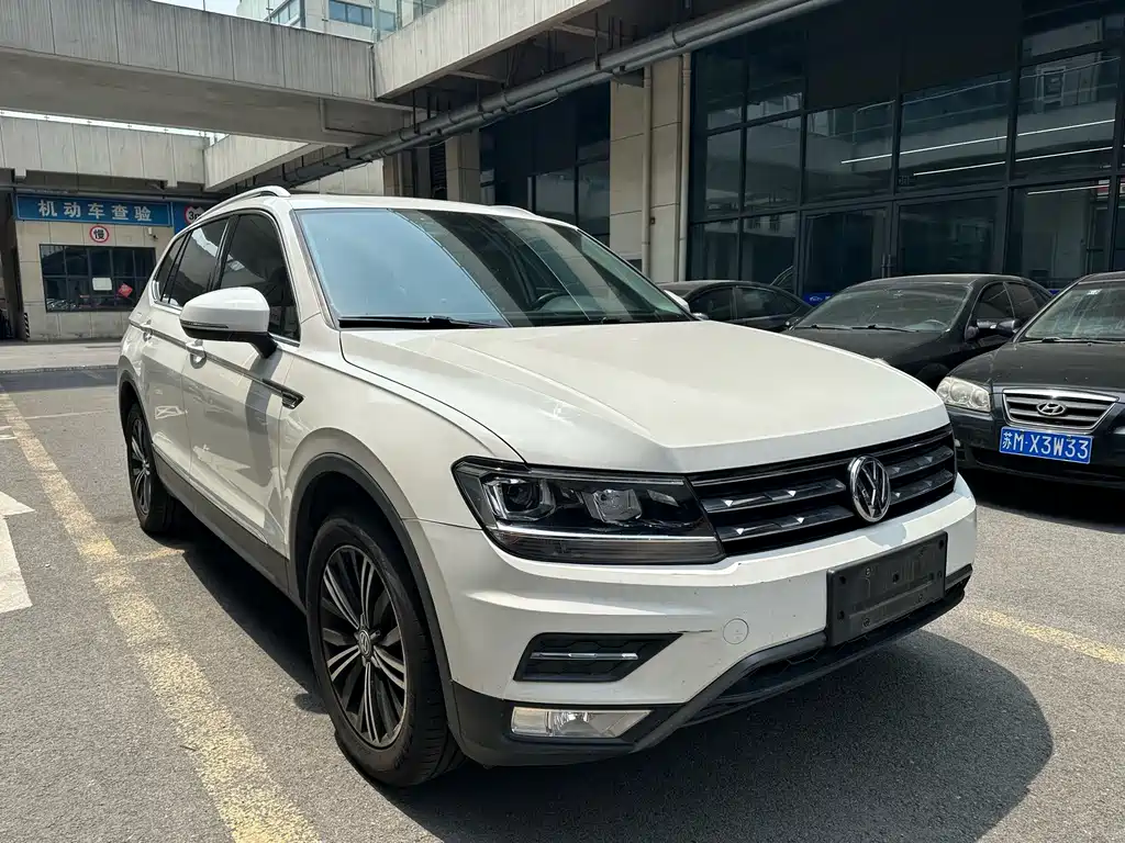 Volkswagen Tiguan L 2019 — фото 3