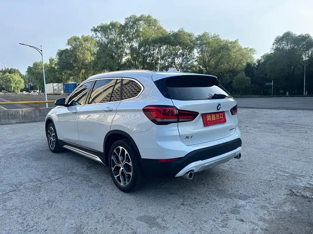 BMW X1 2022 — фото 8