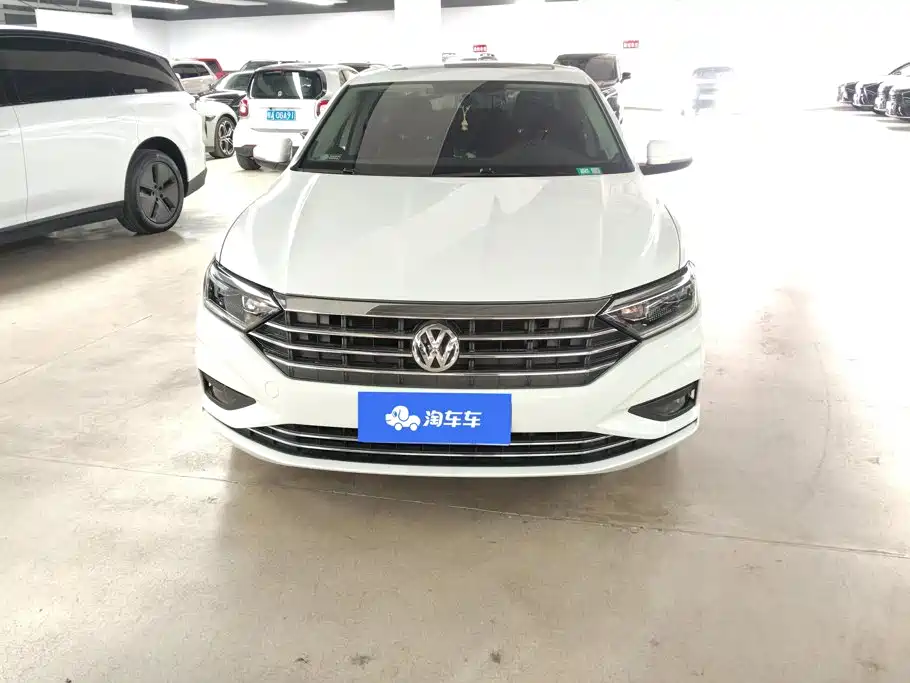 Volkswagen Sagitar 2021