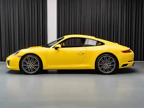 Porsche 911 2016