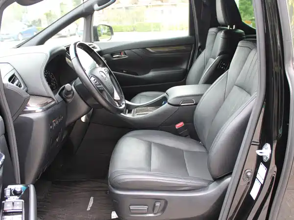 Toyota Alphard 2020