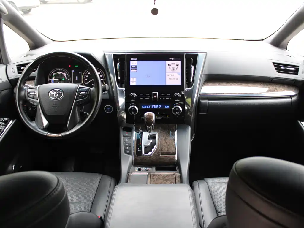 Toyota Alphard 2020 — фото 15