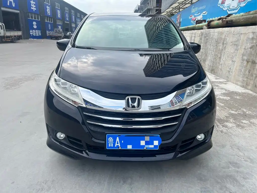 Honda Odyssey 2016 — фото 2