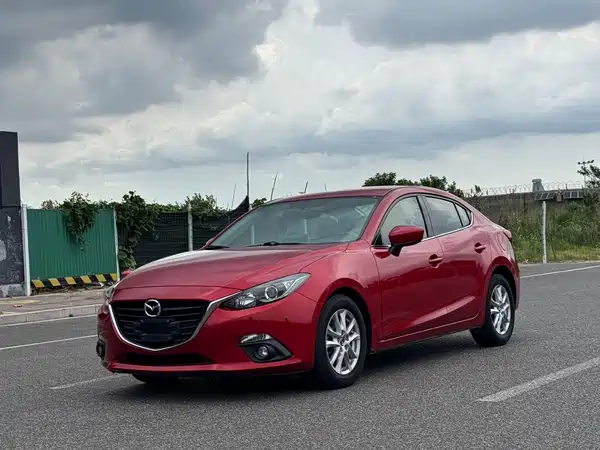 Mazda 3 Axela 2016