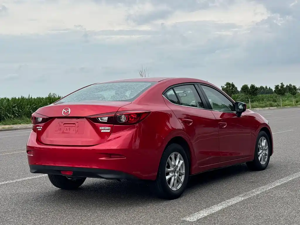 Mazda 3 Axela 2016 — фото 9