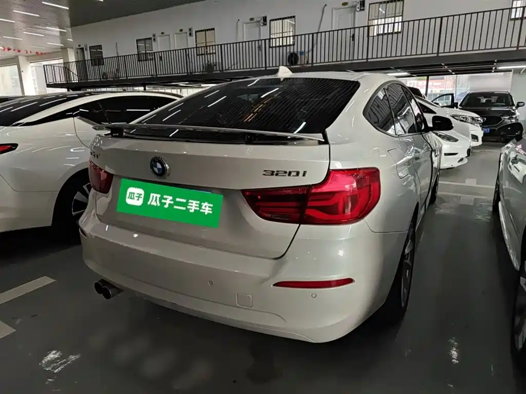 BMW 3 Series GT 2018 — фото 7