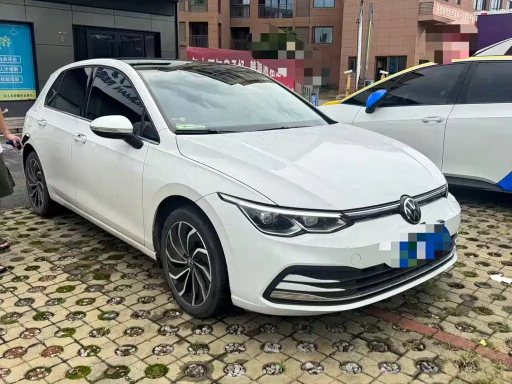 Volkswagen Golf 2023