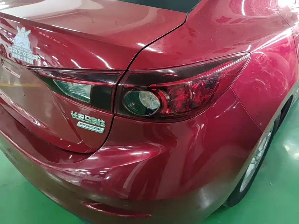 Mazda 3 Axela 2016 — фото 8
