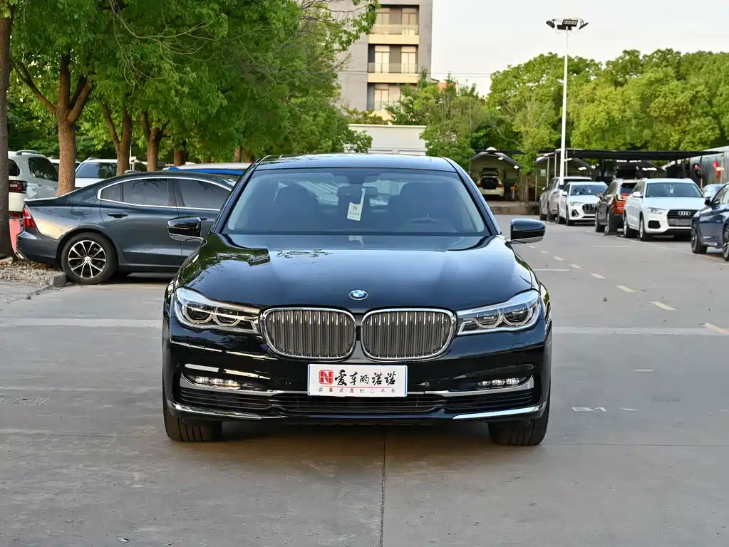 BMW 7 Series 2016 — фото 2