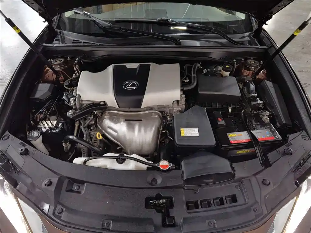 Lexus ES 2015