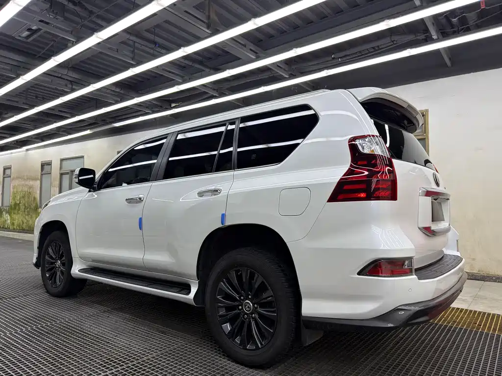 Lexus GX 2023 — фото 4