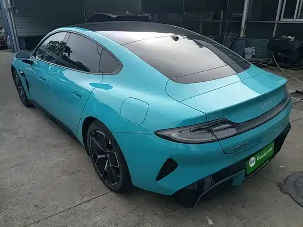 Xiaomi SU7 2024