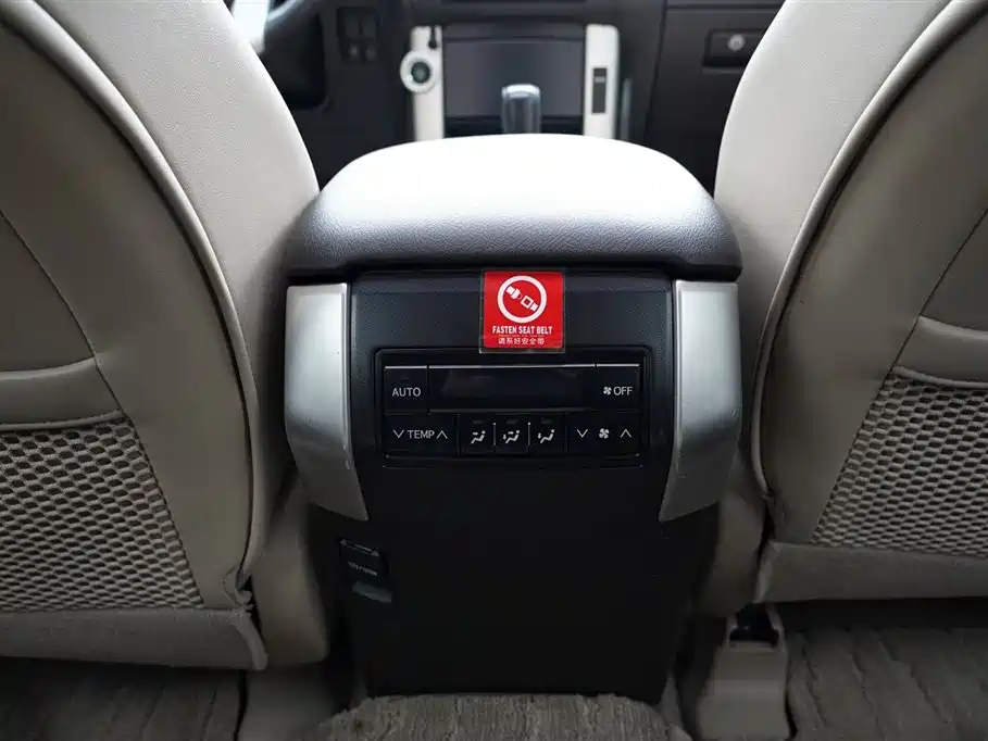 Toyota Prado 2013 — фото 42