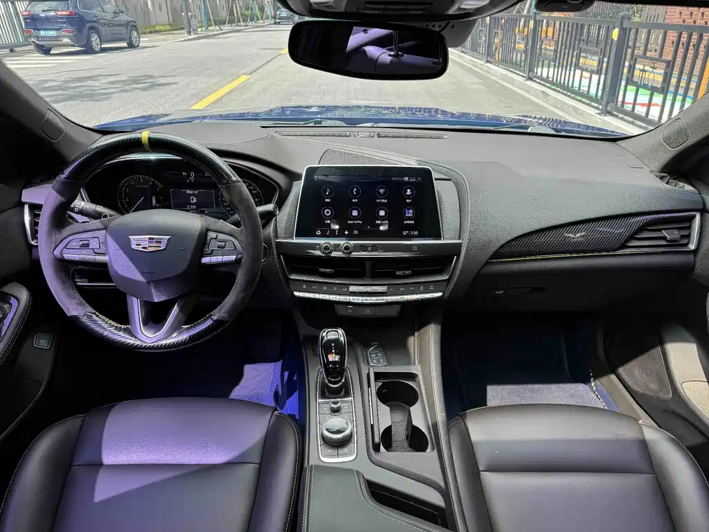 Cadillac CT5 2020 — фото 13