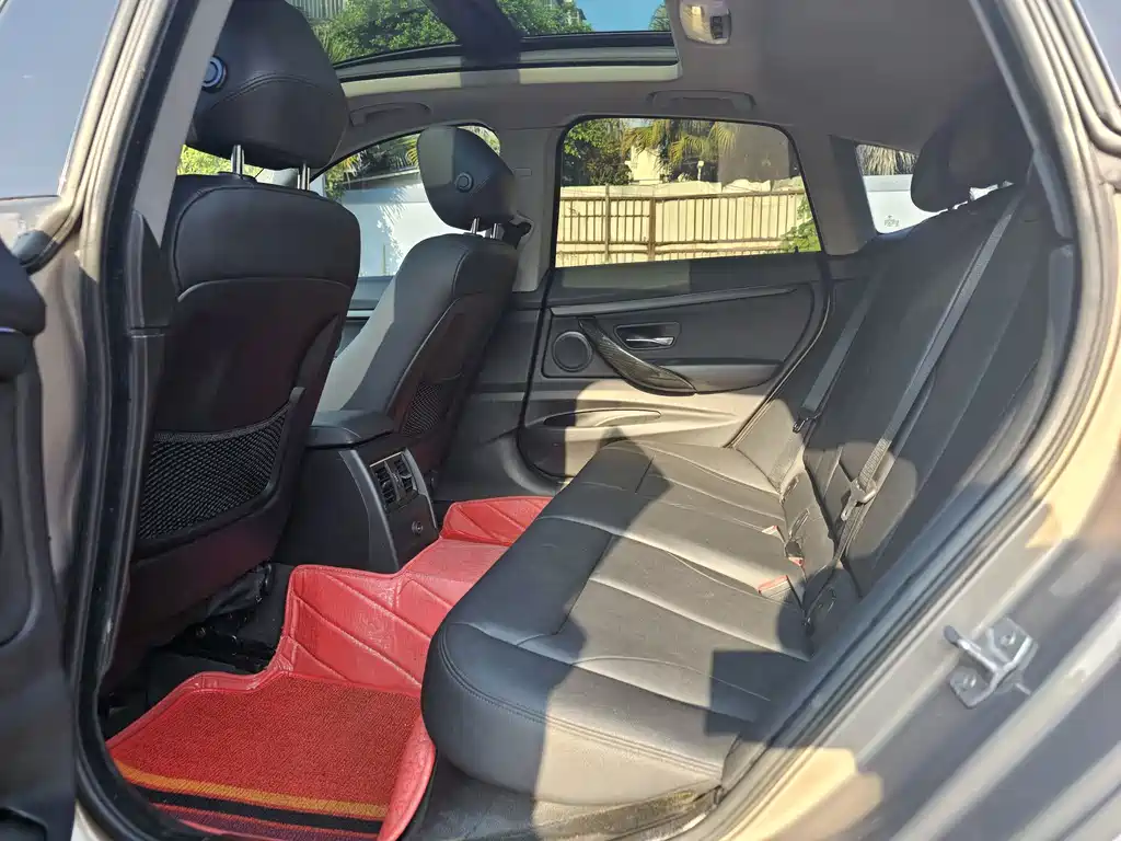 BMW 3 Series GT 2018 — фото 8
