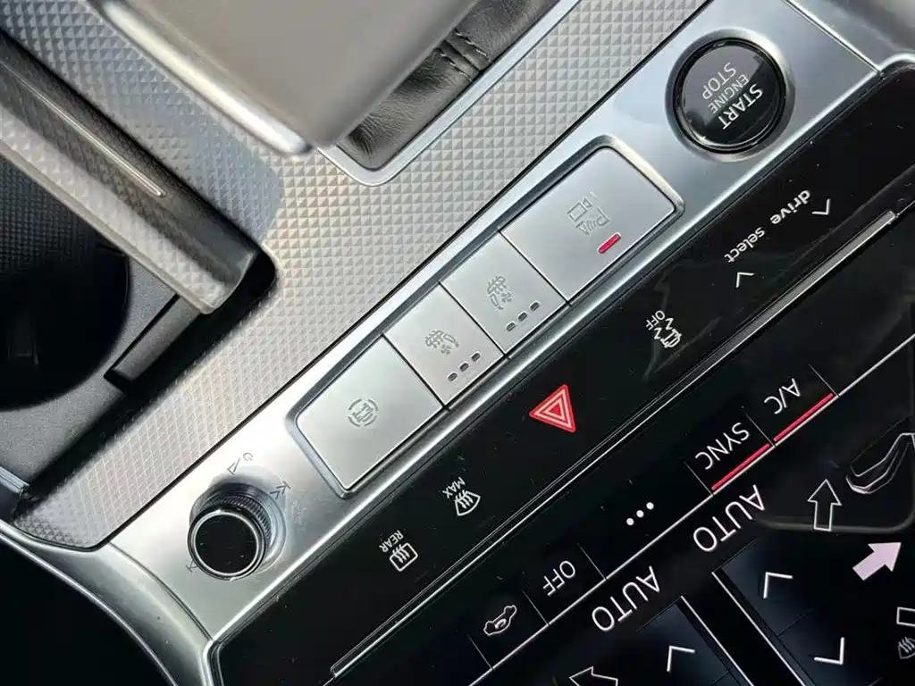 Audi A6L 2024 — фото 8