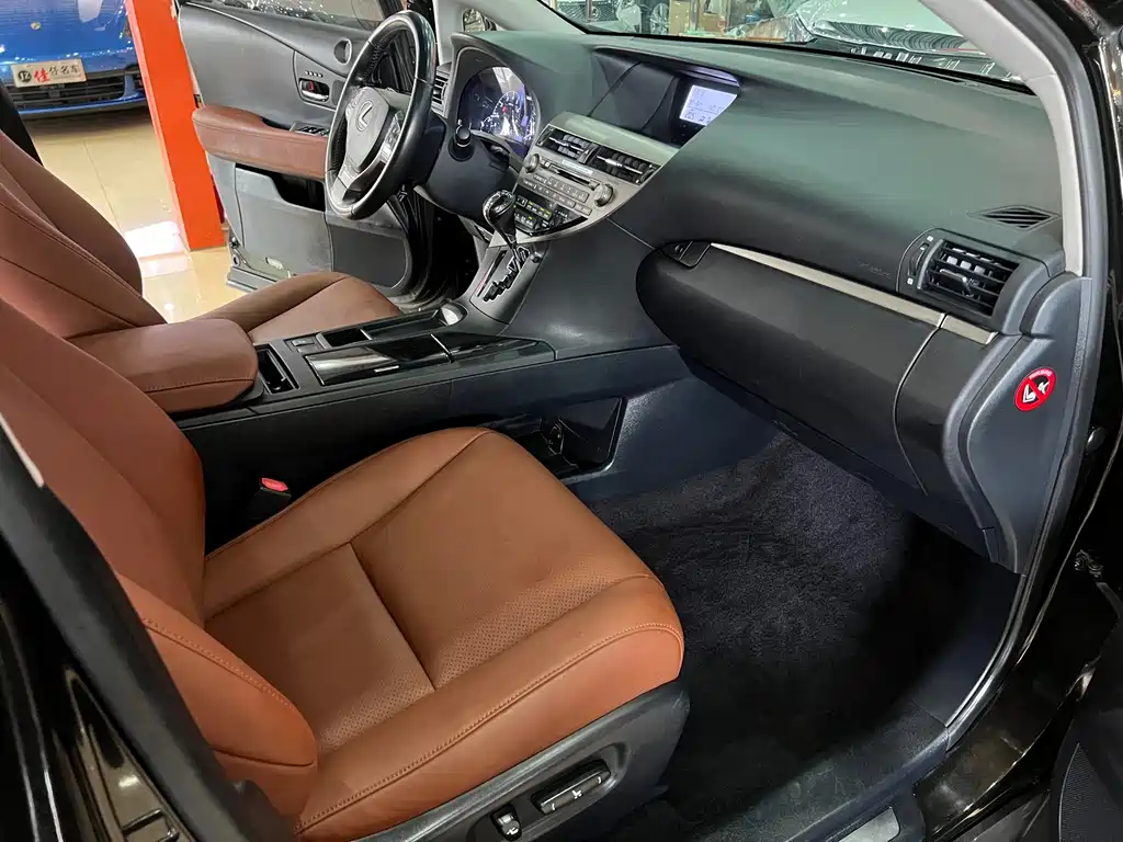Lexus RX Classic 2014 — фото 12