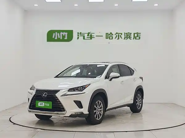 Lexus NX 2021