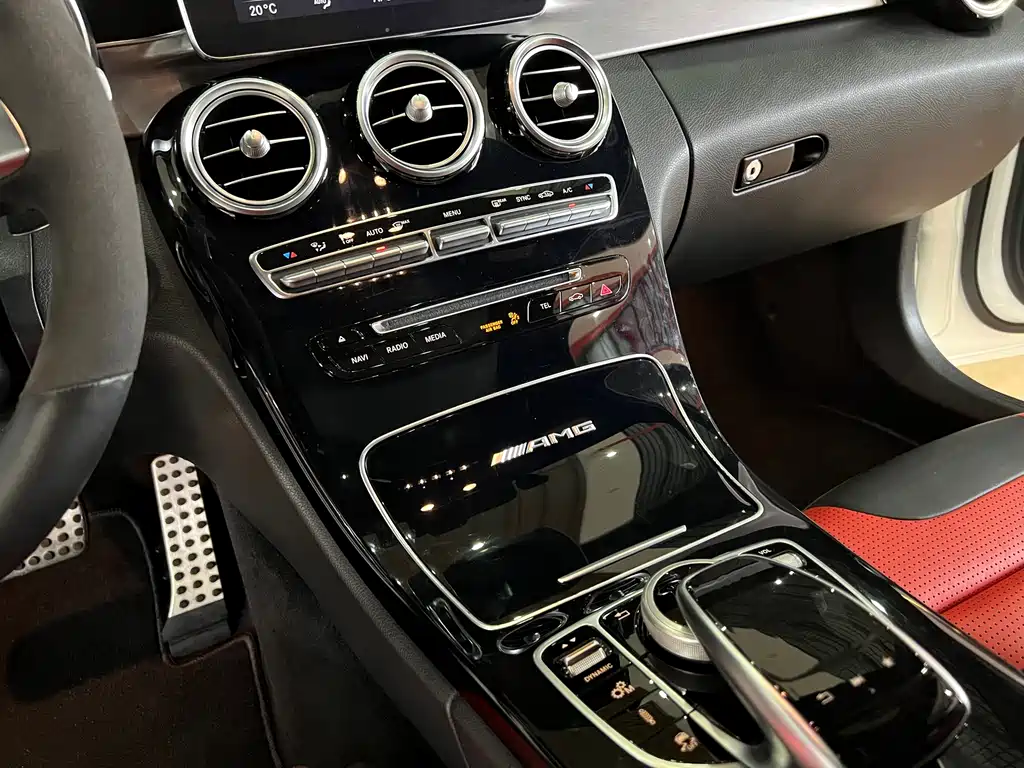 Mercedes-Benz C-Class AMG 2019 — фото 16