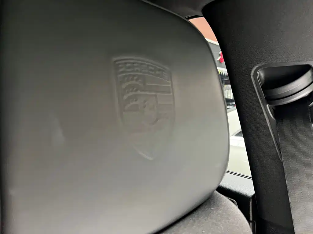 Porsche Macan 2021 — фото 12