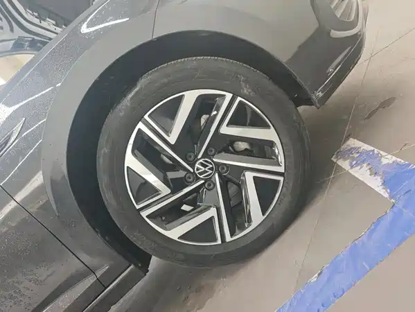 Volkswagen Sagitar 2024