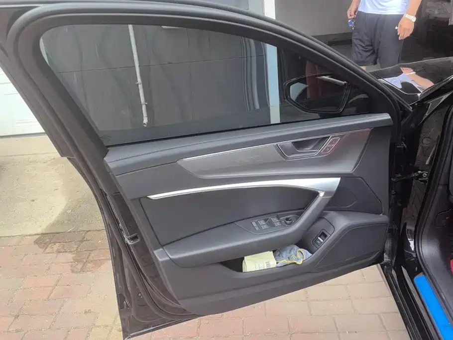 Audi A6L 2023