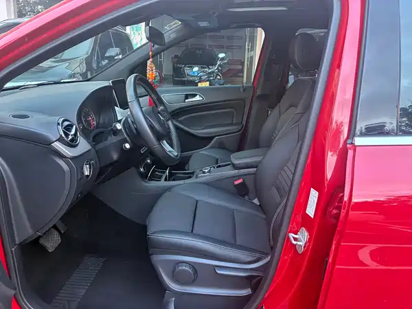 Mercedes-Benz B-Class 2016