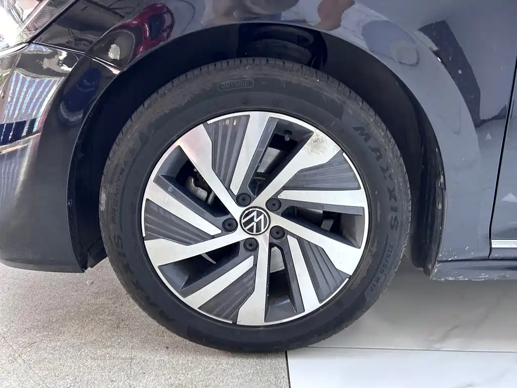 Volkswagen Passat Plug-In Hybrid 2023 — фото 29