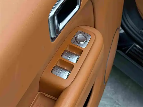 Li Auto L7 2024