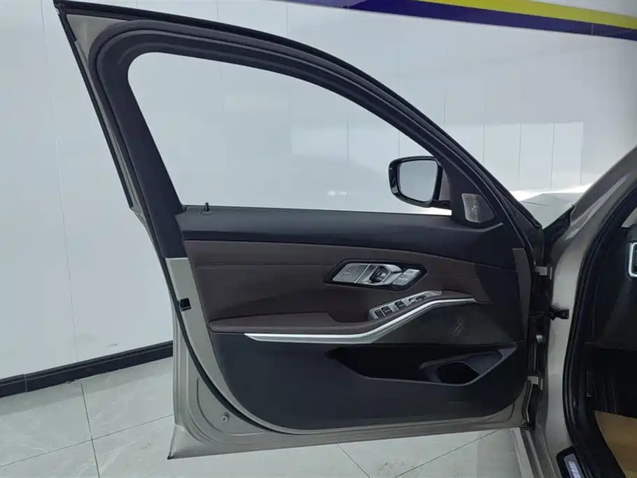 BMW 3 Series 2020