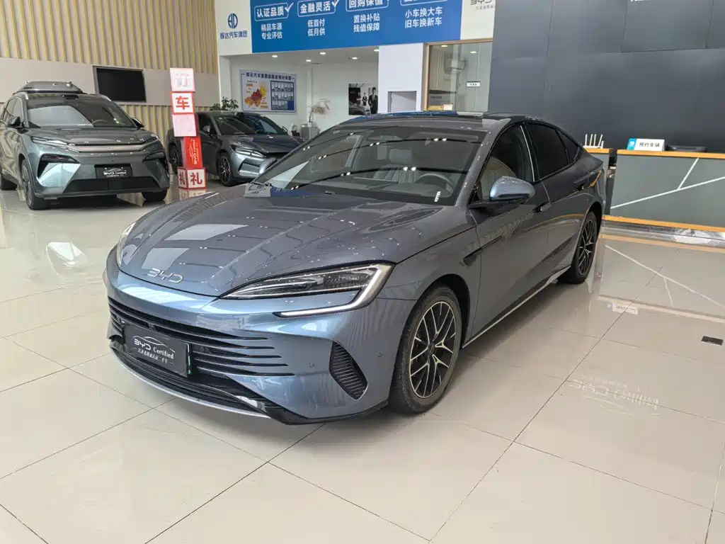 BYD Seal 07 DM-i 2025 — фото 1
