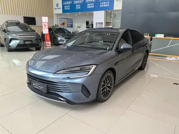BYD Seal 07 DM-i 2025