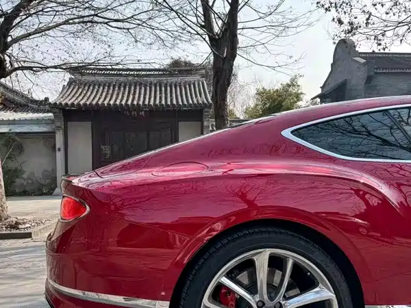 Bentley Continental 2018
