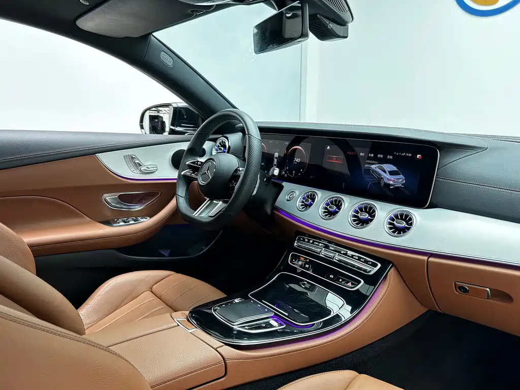 Mercedes-Benz E-Class 2022 — фото 19