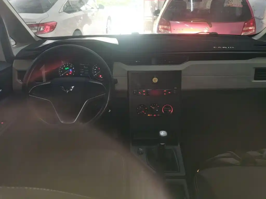 Wuling Hongguang PLUS 2021