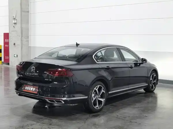 Volkswagen Magotan 2024