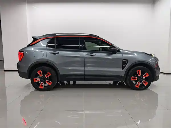 Lynk & Co 01 2020