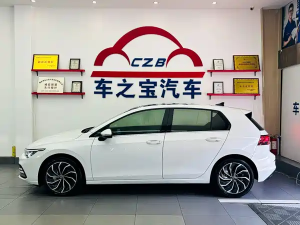 Volkswagen Golf 2022